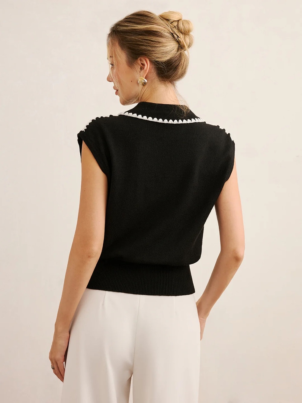 41 Contrast Trim Sleeveless Knit Polo Vest - Picture 2 of 3